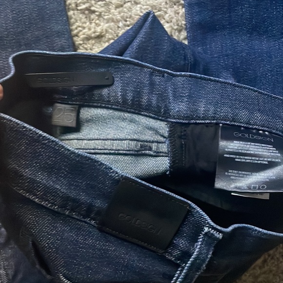 Like New Goldsign the Profit classic mid rise ankle skinny Jean in Blue Chip - Picture 6 of 7